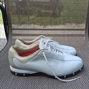 Nike Women's White and Beige Sneakers Size 6